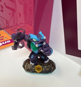 9-9-76142-1-Accesorio Skylander Trap Shadow