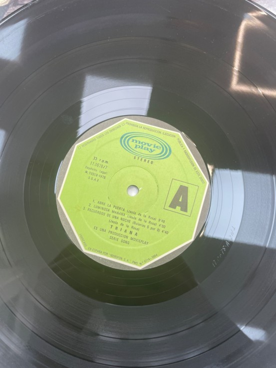 1-1-269706-4-Vinilo Triana El Patio