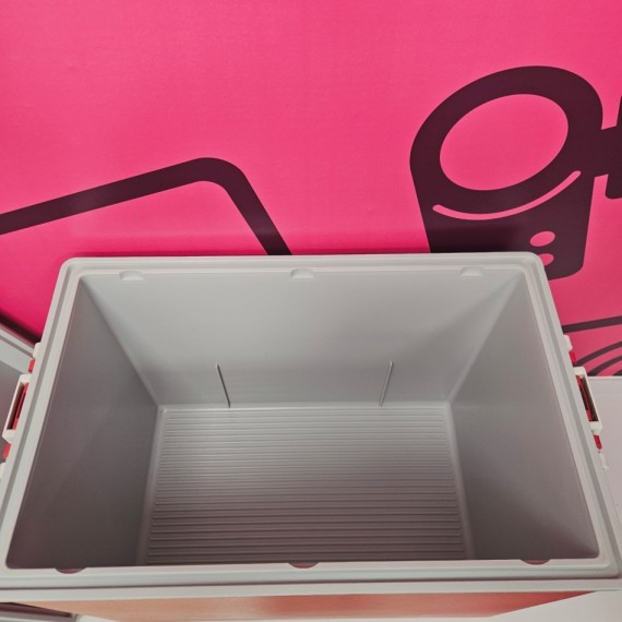 8-8-76159-5-Nevera Portatil Roja (capacidad 50L)