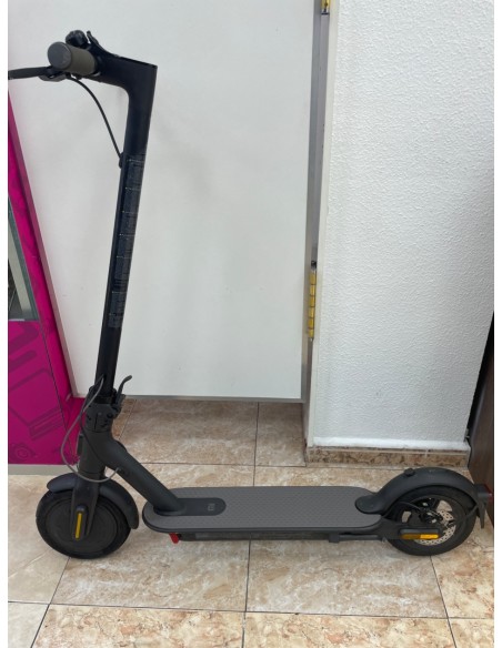 1-1-267220-1-Patinete Electrico Xiaomi Scooter Essential