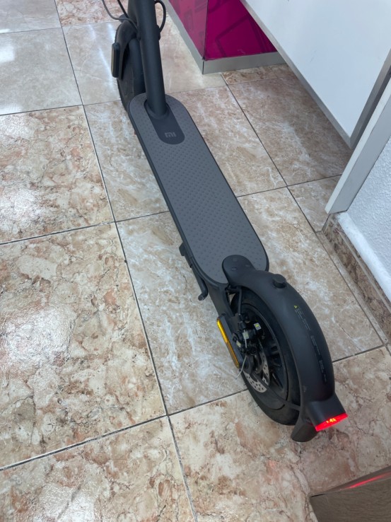 1-1-267220-4-Patinete Electrico Xiaomi Scooter Essential