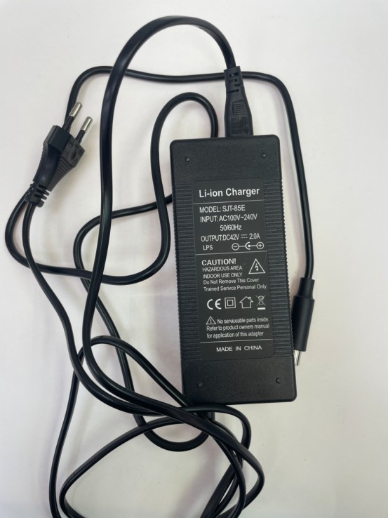 1-1-267220-5-Patinete Electrico Xiaomi Scooter Essential