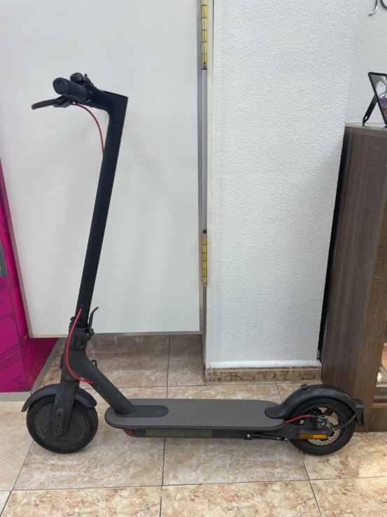 1-1-267156-1-Patinete Xiaomi Essential