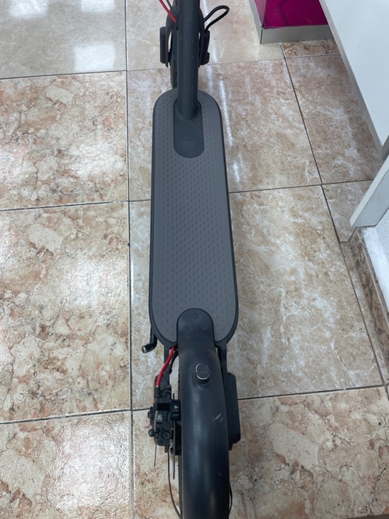 1-1-267156-4-Patinete Xiaomi Essential