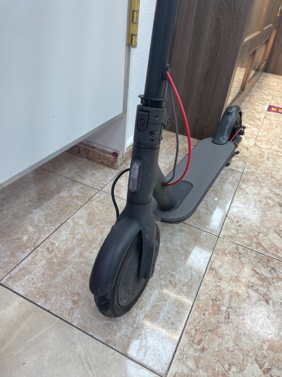 1-1-267156-5-Patinete Xiaomi Essential