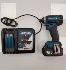 6-6-165191-1-Taladro A Bateria Makita DTD152