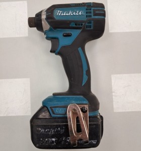6-6-165919-1-Taladro Pistola De Impacto Makita DTD 152