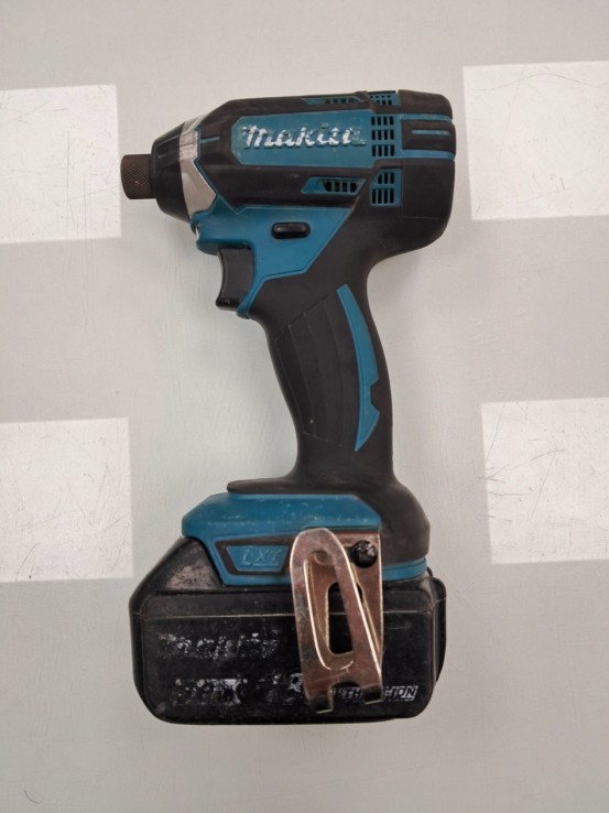 6-6-165919-1-Taladro Pistola De Impacto Makita DTD 152