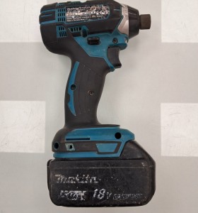 6-6-165919-1-Taladro Pistola De Impacto Makita DTD 152 2