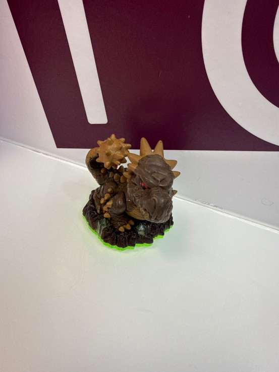 9-9-76155-1-Accesorio Skylander Bash