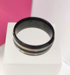 1-9-75832-1-Anillo acero negro con lineas plateadas T20