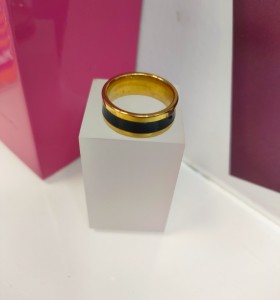 1-9-75732-1-Anillo acero dorado con linea gruesa negra T18