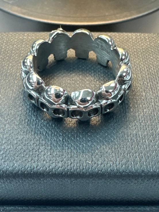 1-9-75695-1-Anillo acero plateado de calavera T19