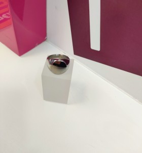 1-9-75482-1-Anillo acero plateado con sello T 20