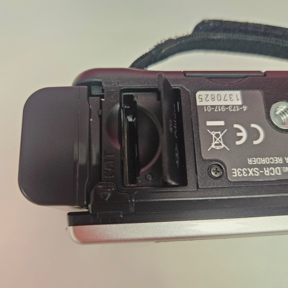 8-8-76154-11-Videocámara Digital Sony Handycam DCR-SX33 Optical Zoom 60x