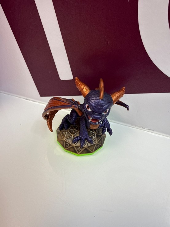 9-9-76187-1-Accesorio Skylander Spyro