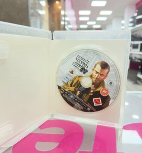 7-7-85103-1-Videojuego PS3 GTA IV 2