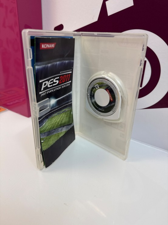 9-9-74447-2-Videojuego PSP pes 2011