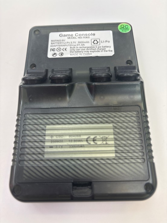1-1-269834-3-Consola Game Console R36s