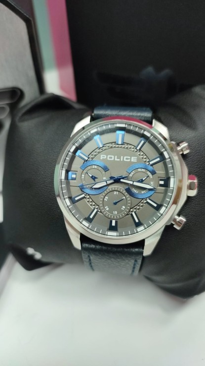 8-9-59011-2-Reloj Pulsera Premium Caballero Police JF22042