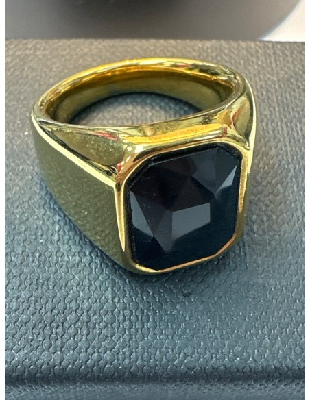 8-9-75517-1-Anillo acero dorado con piedra negra cuadrada T16