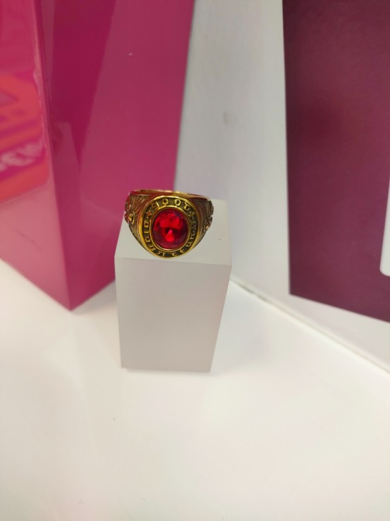 8-9-75664-1-Anillo acero dorado con piedra roja ovalada T19