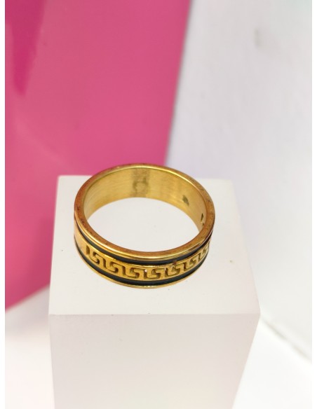 8-9-75826-1-Anillo acero dorado con lineas negras y diseño de greca T17