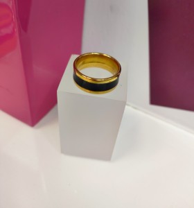 8-9-75735-1-Anillo acero dorado con linea gruesa negra T16