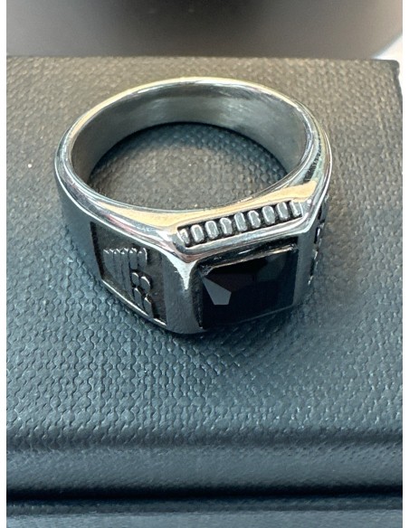 8-9-75534-1-Anillo acero plateado con piedra negra cuadrada T22