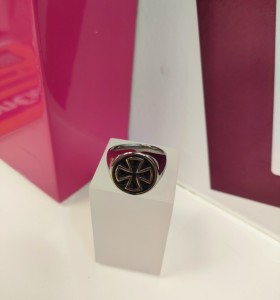 8-9-75647-1-Anillo acero plateado con cruz de hierro T17