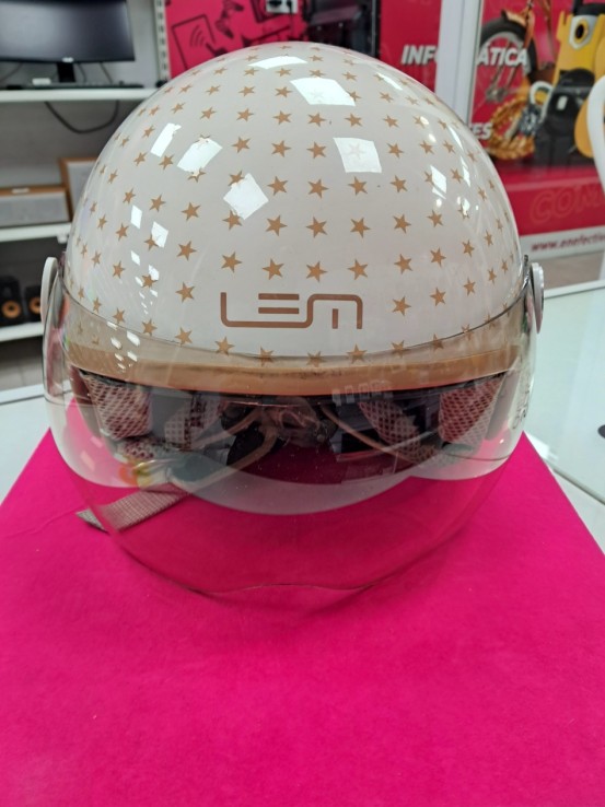 6-6-167530-1-Casco LEM