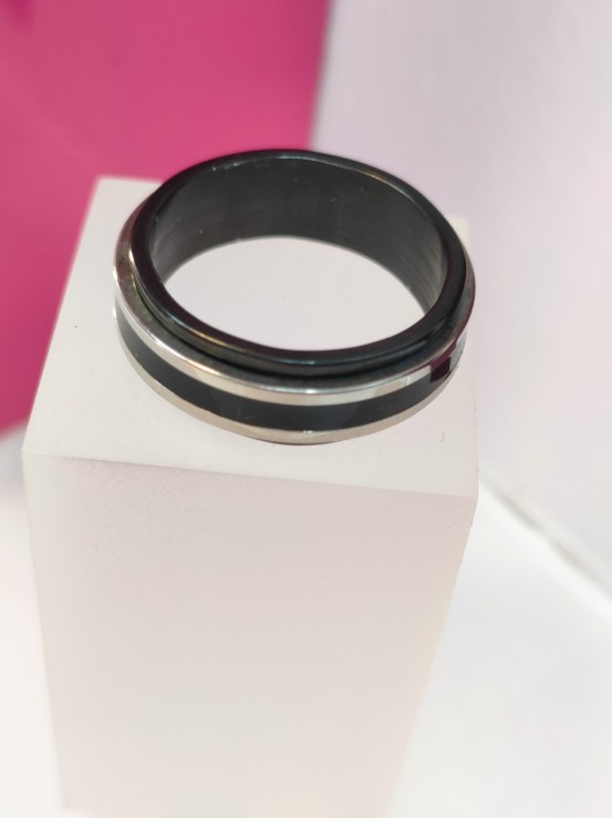8-9-75839-1-Anillo acero negro con lineas plateadas giratorias T23