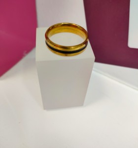 8-9-75771-1-Anillo acero dorado con linea negra fina T21