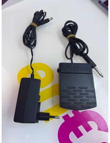 9-9-74513-10-Teclado Electrónico Yamaha P-145b 