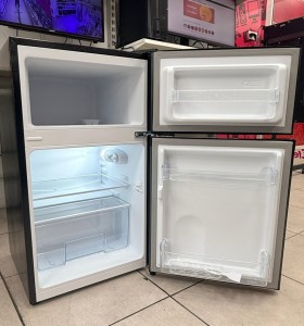 6-6-167614-1-Frigorifico Chiq Mini 2