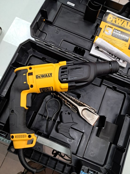 6-6-167706-2-Taladro Electrico Dewalt D25133