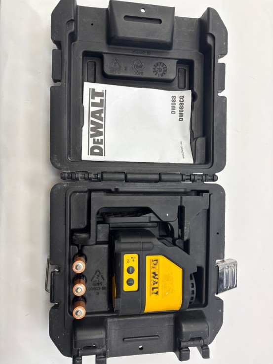 1-1-267455-1-Herramienta Albañilería Dewalt Dw088cg