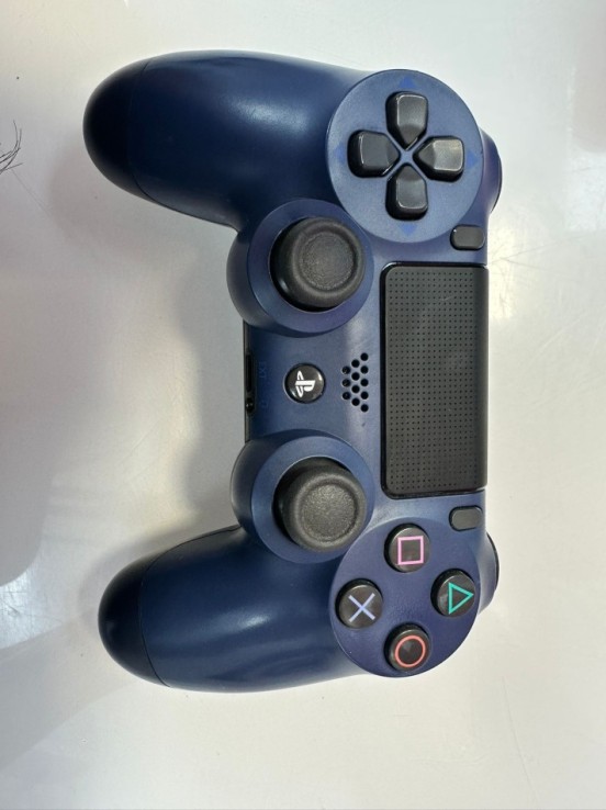 9-9-76338-5-Consola PS4 Slim 1tb