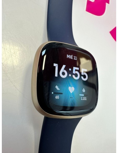 9-9-76329-3-Smartwatch Fitbit Versa 3 gps