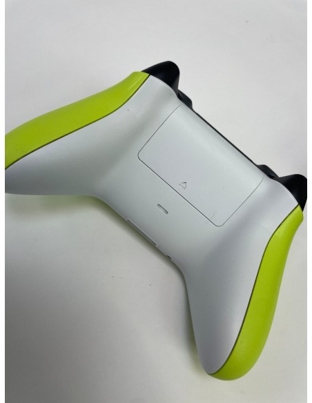 1-1-268544-5-Consola Xbox One X 1Tb Negra 