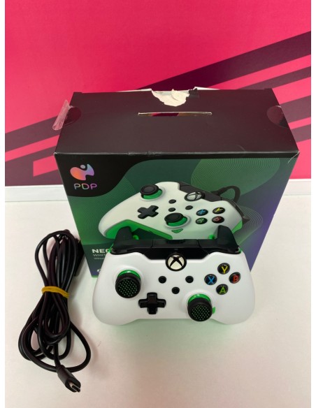 8-8-76447-2-Mando Xbox PDP Neon White