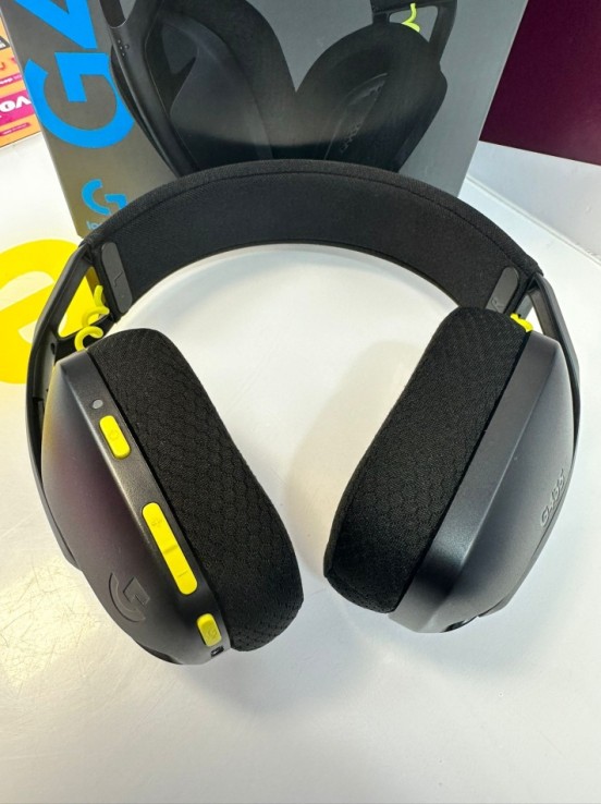 9-9-76291-3-Auriculares Diadema Logitech 6435 