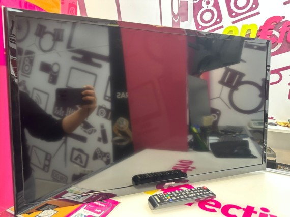 9-9-76355-1-Televisor LED Samsung Ue32j4000awxxc