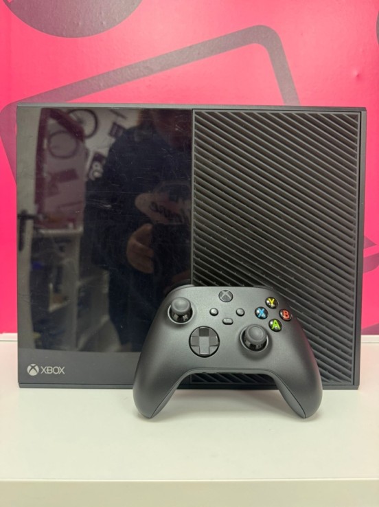 8-8-76445-2-Consola Xbox One 1540 365GB