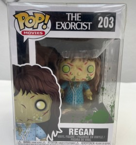 1-1-268666-1-Decoración Funko Pop Regan 203