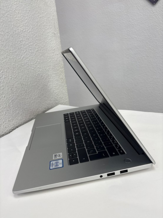 1-1-262665-2-Ordenador Portátil Huawei Mate D15 I3 1011U 2.10Ghz 2.59Ghz 8 128Gb