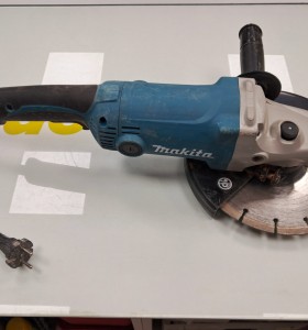 6-6-167718-1-Radial Makita GA 9050