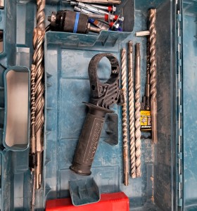 6-6-167716-1-Taladro Electrico Makita HR2670 2