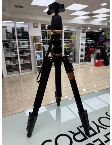 8-8-76530-2-Tripode