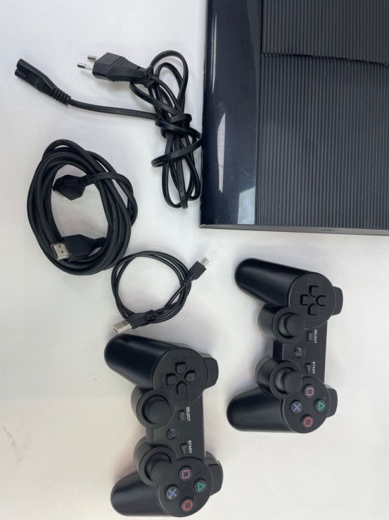 1-1-270140-5-Consola PS3 Super Slim 500Gb